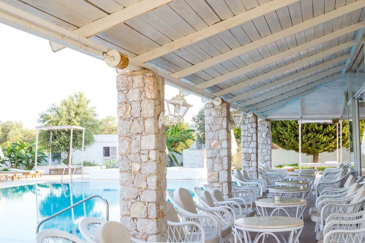 Aparthotel Evita 3*